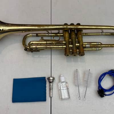 F.E. Olds Ambassador Trumpet — 1968 (S/N 662076) — Very Good + Bach 7C & Accessories image 1