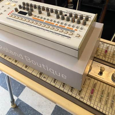 Roland TR-09 Rhythm Composer 2017 - Present - White image 3