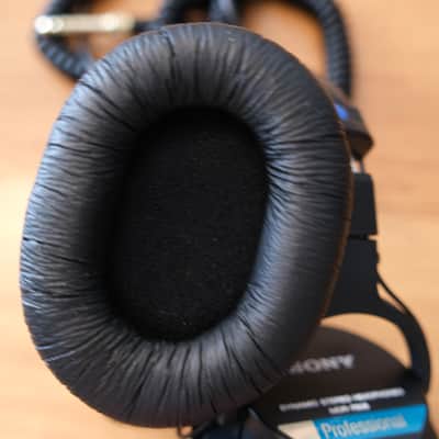 Sony MDR-7506 Studio Headphones 2010s - Black image 3