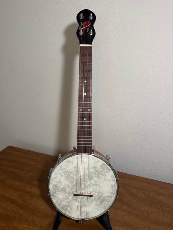 Cedar Mountain Tenor Banjo Ukulele 2008 - Cherry image 1
