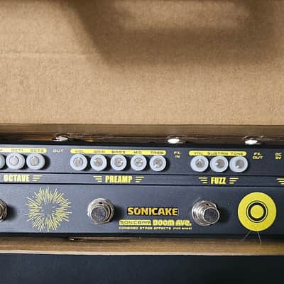 Sonicake BOOM AVE Bass Preamp DI Box Multi Effects Pedal Compressor Boost Fuzz Octave FX image 2