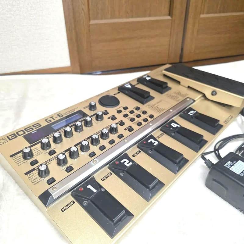 Boss GT-6