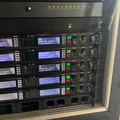 SHURE Axient Wireless Microphone System - Turn Key (10 Channels) - AXT image 3