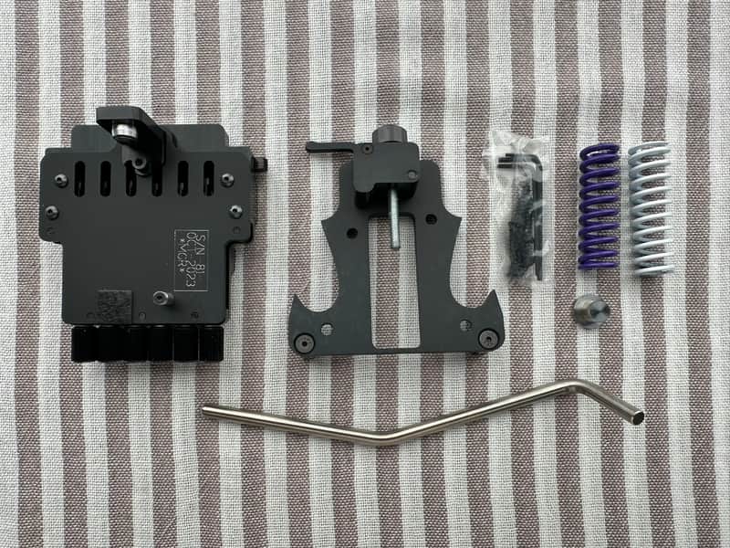 MGR Design Series 001 Floating Bridge, direct bolt-on replacement assembly for Steinberger R-Trem, R Tremolo, NOS condition, NIB, fits Steinberger GR, GP, GT-PRO, Hohner, Roman Guitars, Ed Roman 6-string HEADLESS guitars image 1