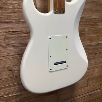 Fender Jimmie Vaughan Stratocaster Guitar -1997 - MIM- Olympic White 7lbs 14oz w/Roadrunner gig bag image 12