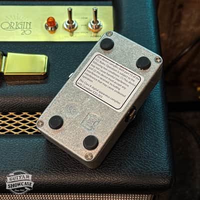 Electro-Harmonix OD Glove Overdrive - Purple / Black image 2