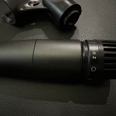 Shure SM57 Cardioid Dynamic Microphone (3 of 3) 1984 - Present - Black image 3