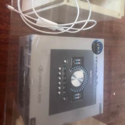 Universal Audio Apollo Twin Edition Thunderbolt 3 Audio Interface 2020 - Present - Gray image 6