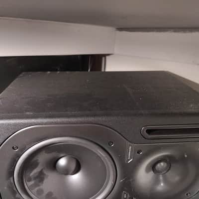 Behringer Truth B2030A 6.75" Powered Studio Monitors (Pair) 2004 - Present - Black image 7