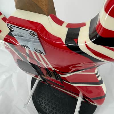 EVH Striped Series Frankie 2020 - Present - Red / White / Black Stripes Relic image 14