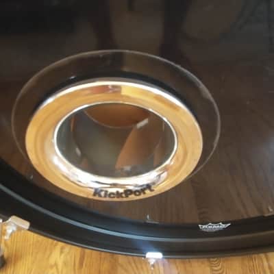 Ludwig Accent series 22 round x 18 inch bass drum gloss black kickport cone very clean! image 9
