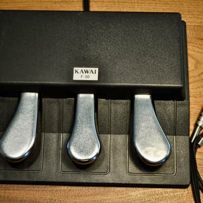 Kawai F30 Triple Keyboard Sustain Pedal image 2