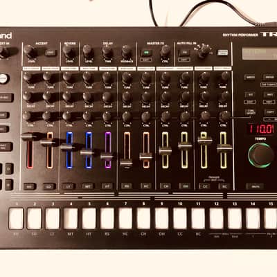 Roland TR-8S AIRA Rhythm Performer with Sample Playback 2018 - Present - Black image 3