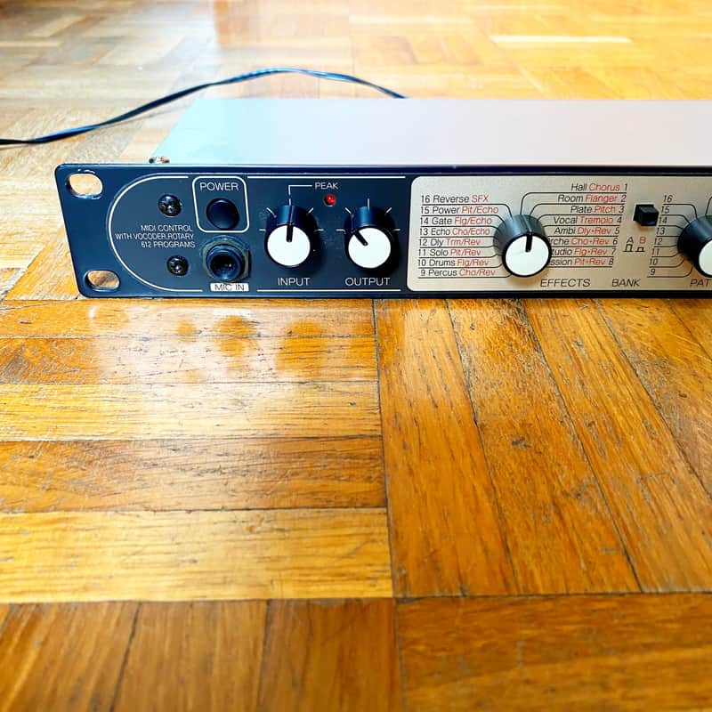 ZOOM Studio 1204 Effects Processor Rack Unit made in Japan! Reverb