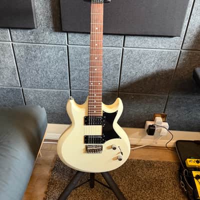 Ibanez GAX30-WH Gio with Rosewood Fretboard 2005 - 2009 - White image 1