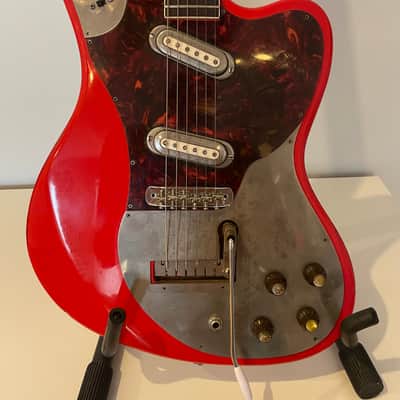 Framus Strato De Luxe 1964 - recent refret, new bridge/nut image 1