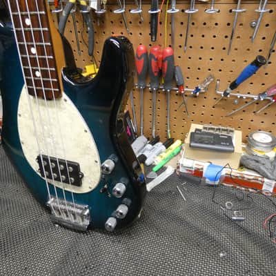 Ernie Ball Music Man Sterling USA Model 2006 - Pacific Blue Sunburst image 4