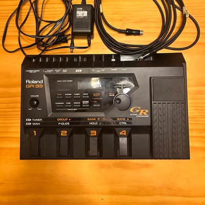 Roland GR-33 Guitar Synth