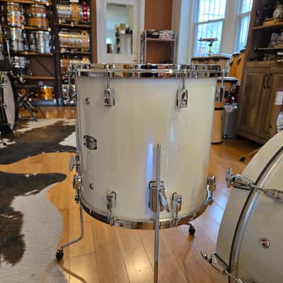 Drum Kits - Yamaha Absolute Hybrid Maple 14x22 9x13 15x16 Drum Kit (Polar White) image 8