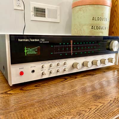 Harman Kardon 730 -- twin powered vintage stereo receiver image 2
