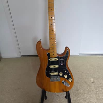 Fender American Professional II Stratocaster HSS with Maple Fretboard 2020 - Present - Roasted Pine image 2