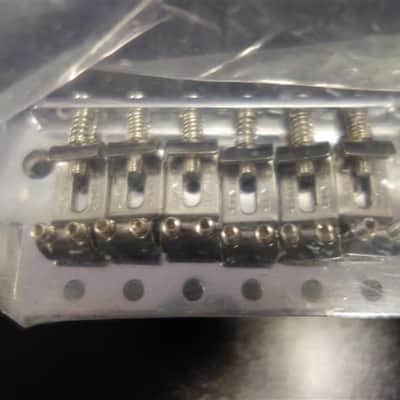 Fender Vintage-Style Standard Series Strat Tremolo Assembly ('06-Present), Chrome image 2