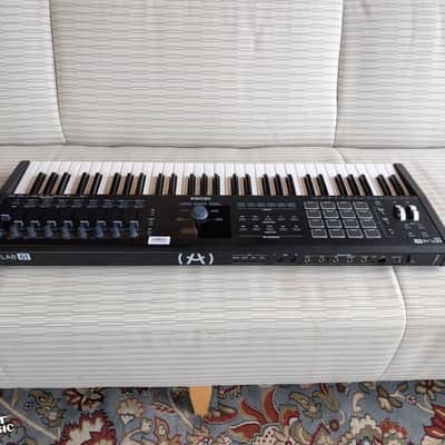 Arturia Keylab 61 MKII Midi Controller image 2