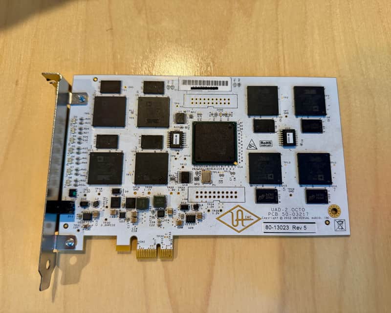 Universal Audio UAD-2 OCTO Core PCIe DSP Accelerator Card 2012 - Present - White image 1