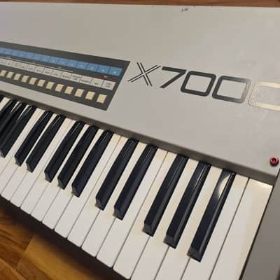 Akai X7000 Sampling Keyboard (GOTEK) 1980s - Silver image 16