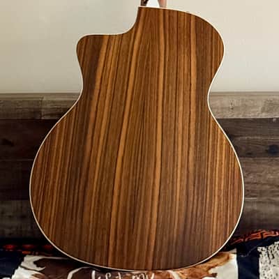 Taylor 214ce Walnut Natural image 2
