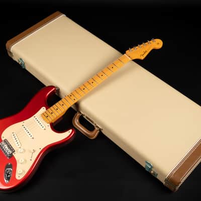2005 Fender Artist Series Eric Johnson Signature Stratocaster with Maple Fretboard - Candy Apple Red | USA First Production Year Collector's Condition Quartersawn Maple Neck 3.38kg | OHSC image 25