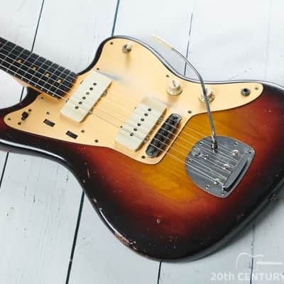 Fender Jazzmaster 1959 - Sunburst with Gold Anodized Pickguard image 5
