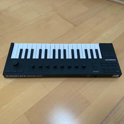 Native Instruments Komplete Kontrol M32 Bild 2