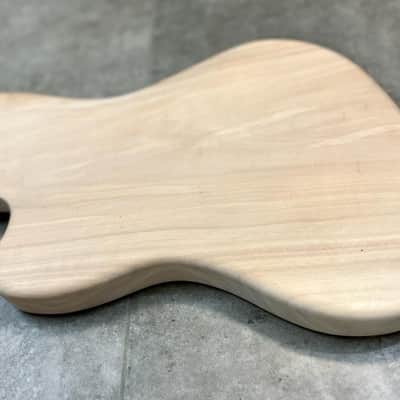 Jazzmaster body poplar image 4