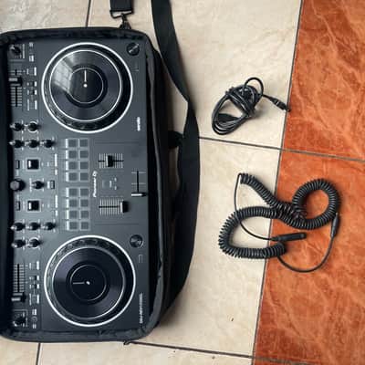 Pioneer DDJ-REV1 2-Channel DJ Controller 2022 - Present - Black image 5