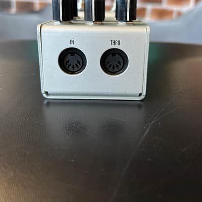Walrus Audio D1 High-Fidelity Delay Guitar Effects Pedal image 4