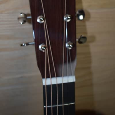 Huss and Dalton Traditional OM (TOM-M Custom) 2026 - Gloss natural image 3