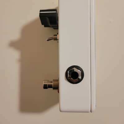 JHS 3 Series Octave Reverb 2022 - Present - White image 2