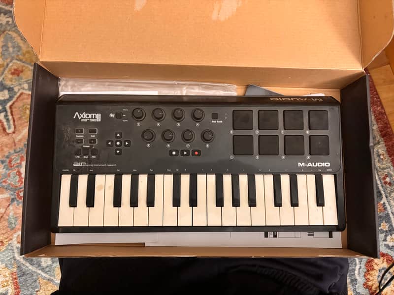 M-Audio Axiom Air Mini 32 Key USB MIDI Keyboard Controller 2010s - Black image 1