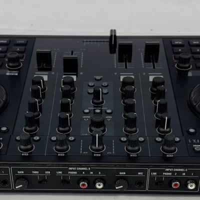 Native Instruments Kontrol S4 ( MK1 ) DJ Controller W/ Flight Case 2010s - Black image 4