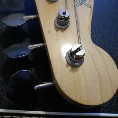 Fender P Bass MIJ 1986 - Black image 2