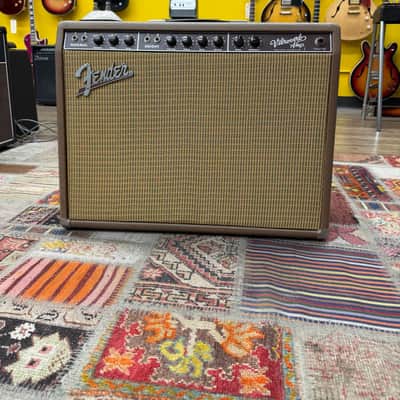 1993 Fender Vibroverb '63 Reissue 2x10 40w Combo Amplifier Brown/Wheat w/FS image 1