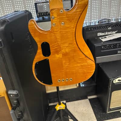 Fender American Deluxe Zone Bass 2001 - 2006 - Amber image 13
