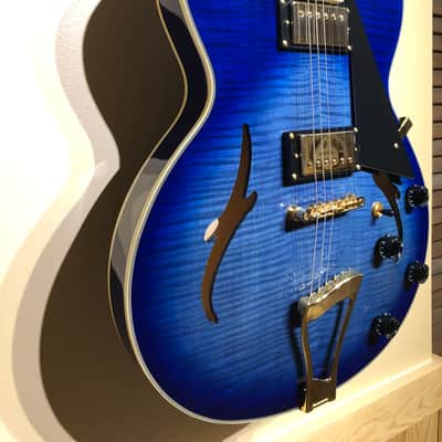 Michael Kelly Phoenix Jazz Archtop Semi Hollowbody 2005 - Blue Burst Flametop image 4