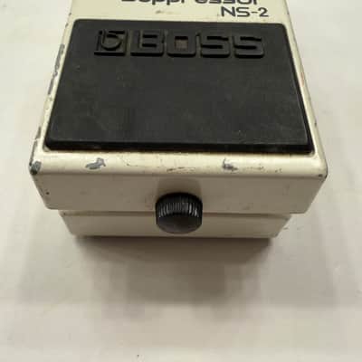 Boss Roland NS-2 Noise Suppressor Gate Guitar Effect Pedal image 3
