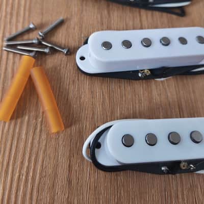 Suhr V60 Alnico V Special Guitar Pickup Set White image 2