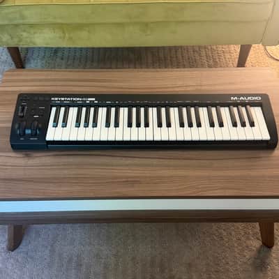 M-Audio Keystation 49 MkIII MIDI Keyboard Controller 2019 - Present - Black image 1