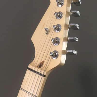LEFTY! Boutique Custom Warmoth Fender Strat Build Classic Sunburst Tom Delonge Tribute Made in USA 7.4 Lb HSC image 3
