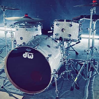 DW Performance Series 9x12/14x16/18x22" 3pc Shell Pack 2010 - Present - White Marine image 2