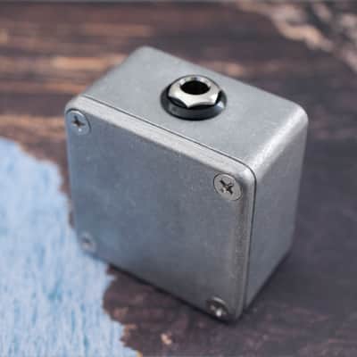 Naif Electrics Little Noise Box image 3